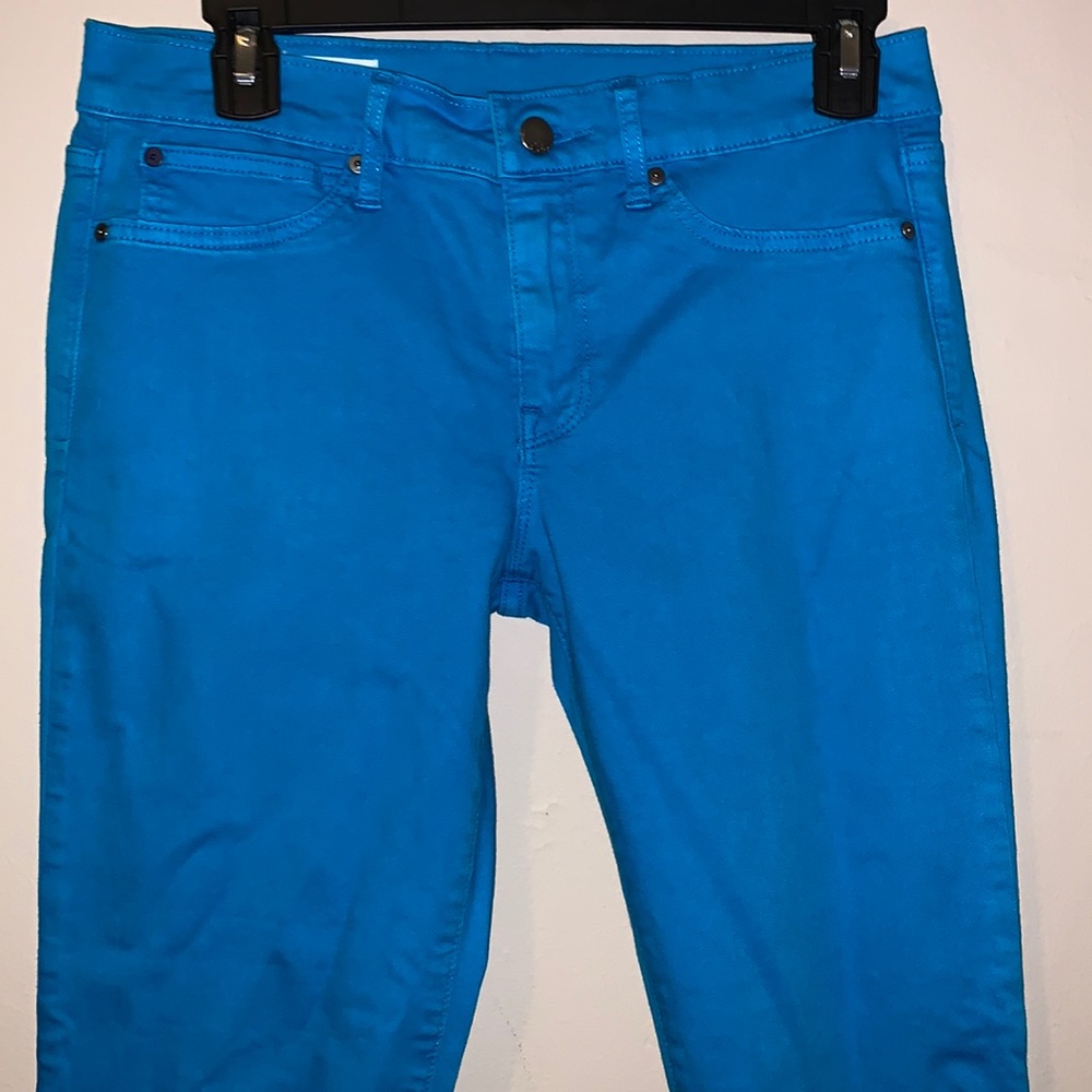 Blue stretch jean